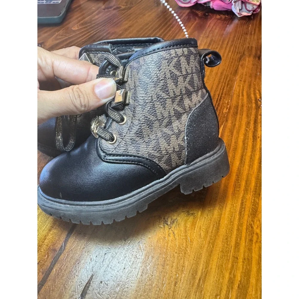 Michael Kors Haskell Toddler Girls Black MK Logo Combat Boots Size 7 Gold Studs